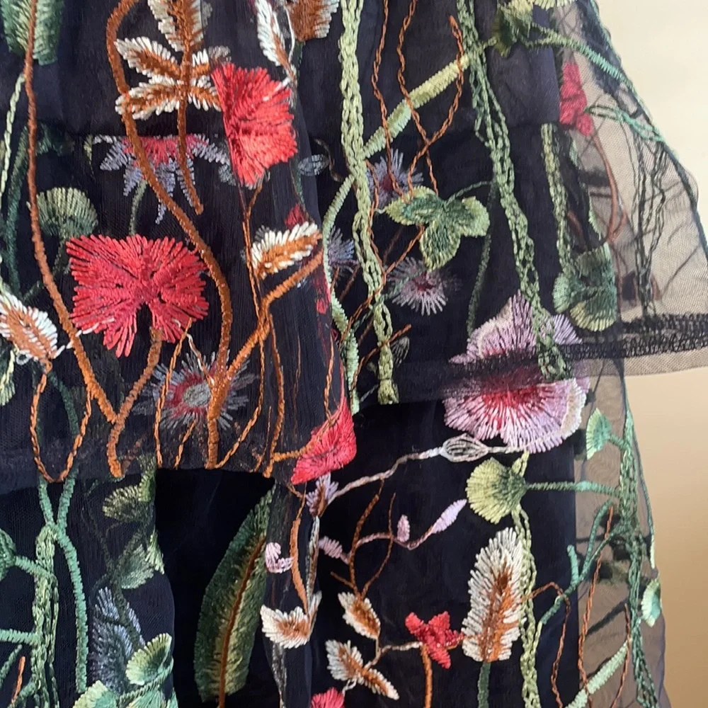 Dark Garden Dress - Picture 2 of 8